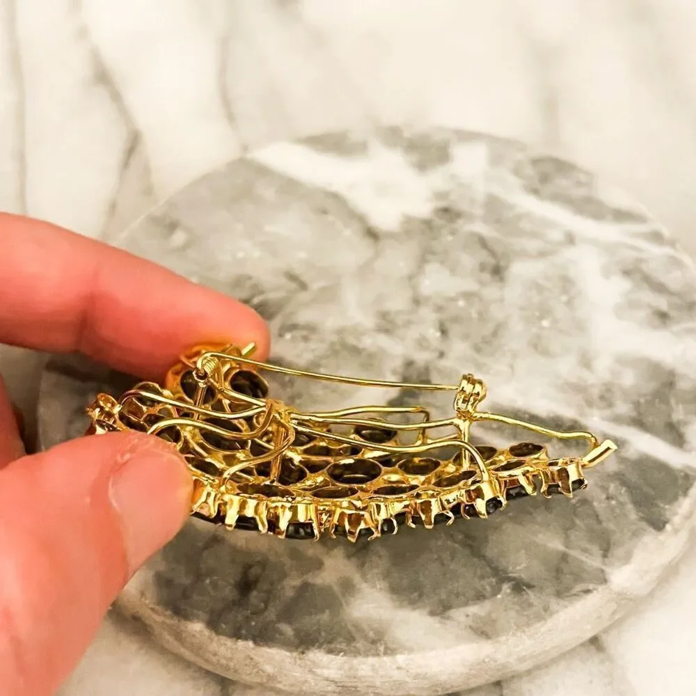 Vintage Black Crystal Spray Brooch Pin‎ Gold Toned Metal Prong Set Clear Accent